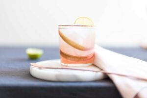 rabarber limoen cocktail