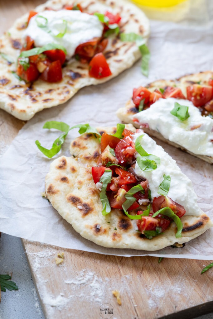 Flatbread met burrata en tomaat-1